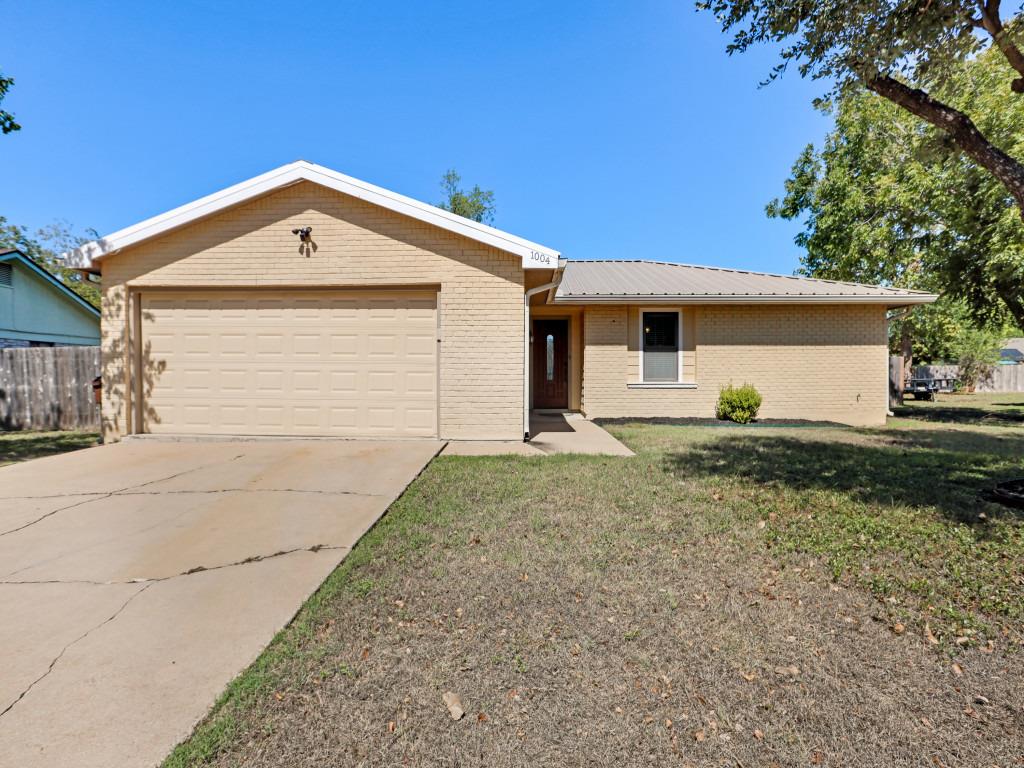 1004 Green Meadow Dr, Round Rock, TX 78664