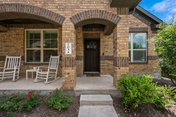 7220 Wyoming Springs Dr #703, Round Rock