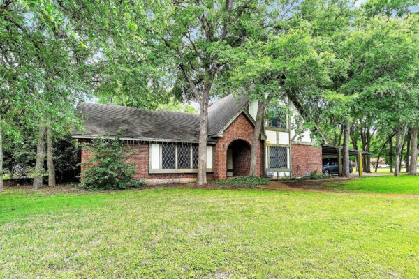 609 Deerfoot Dr, Round Rock