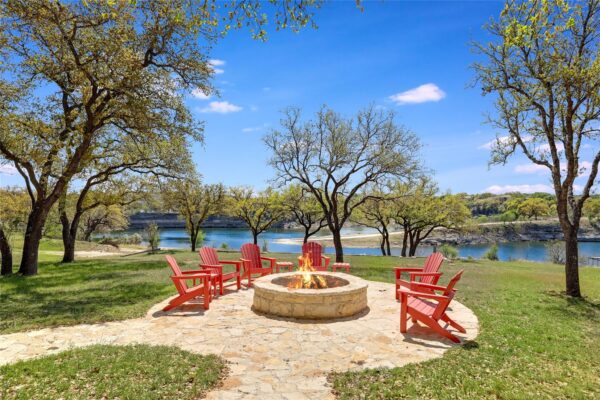 23605 Lakeside Dr, Marble Falls