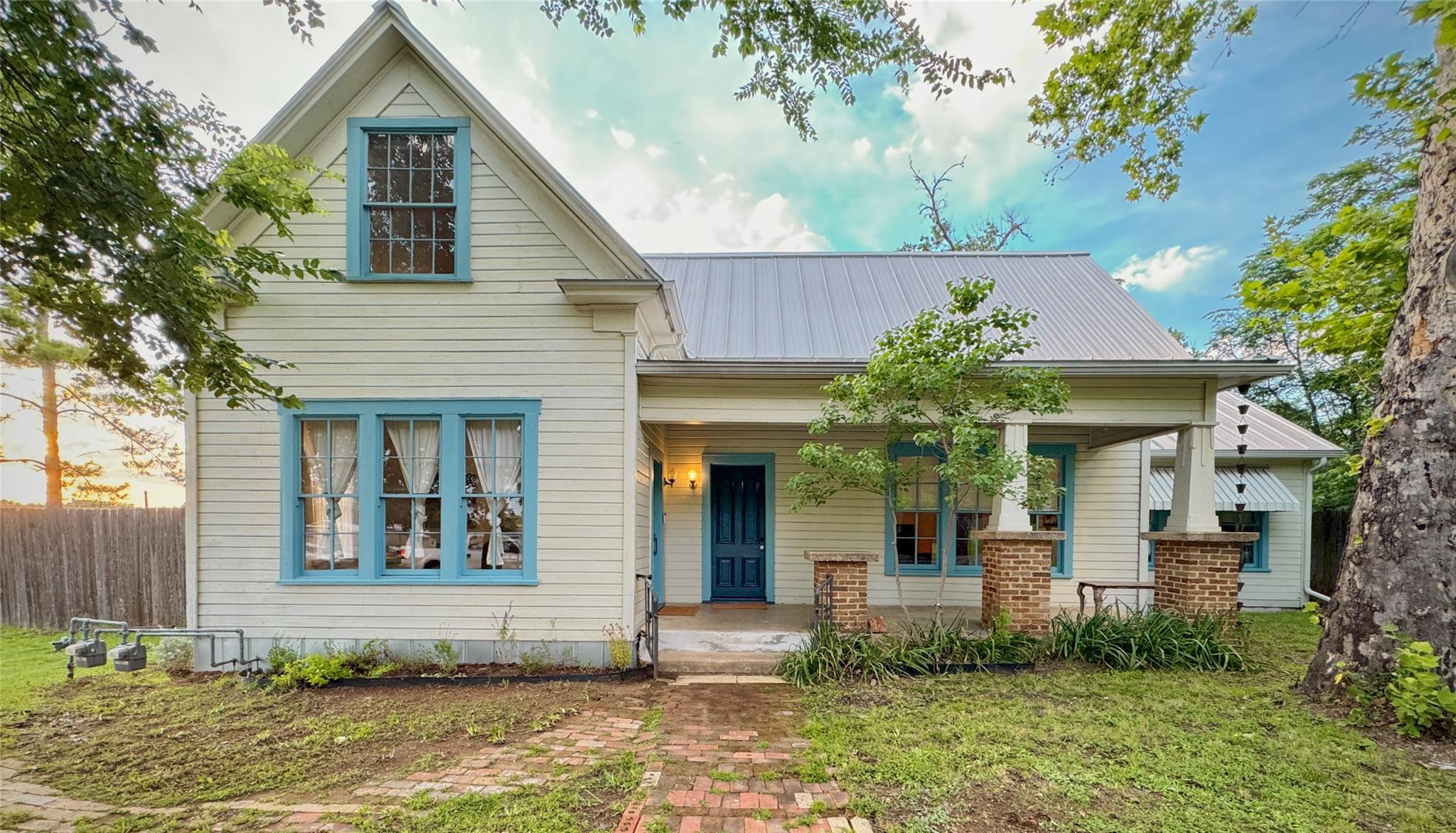 200 E Brenham St, Elgin, TX 78621