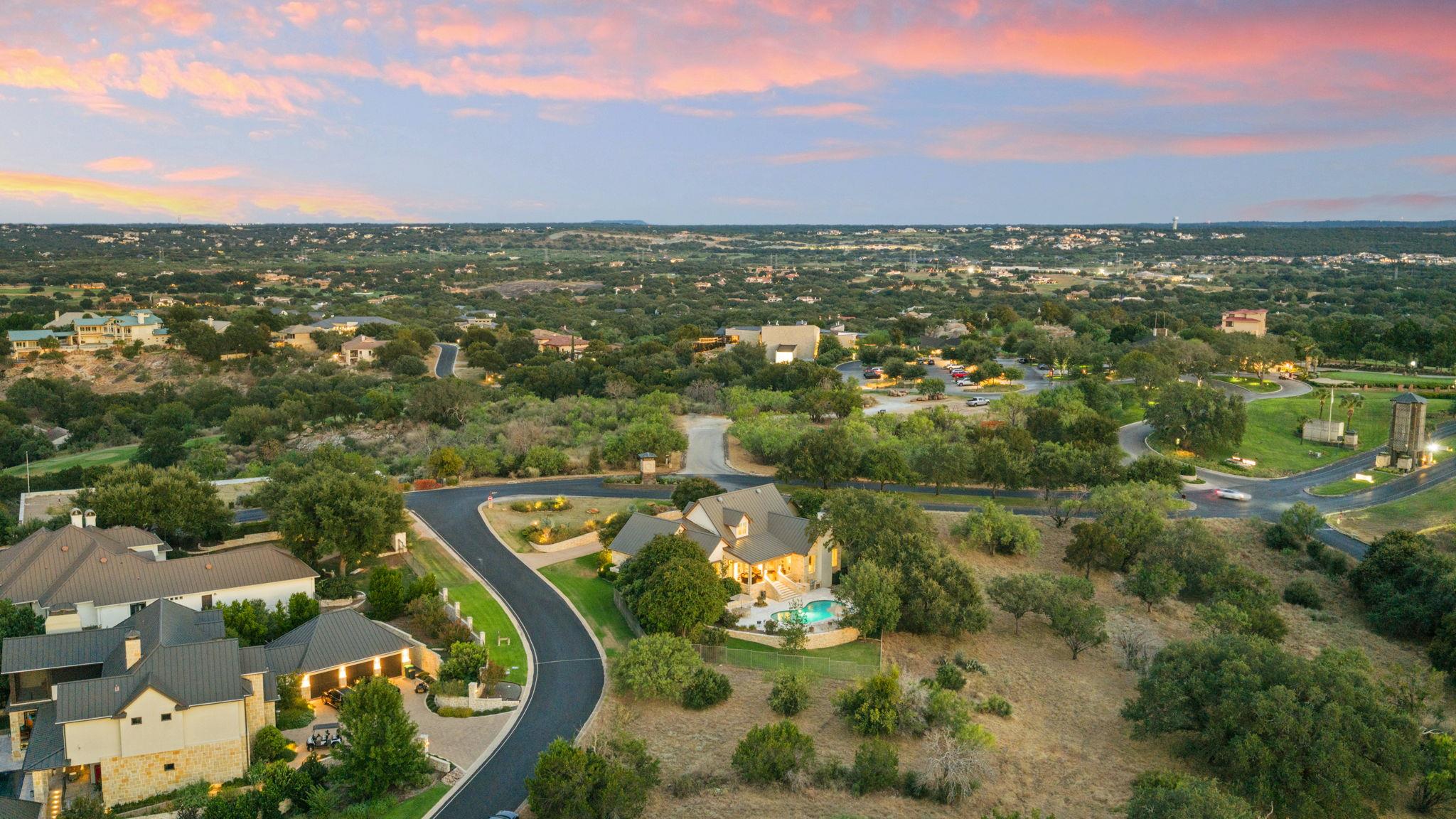 101 Diamond Hl, Horseshoe Bay, TX 78657