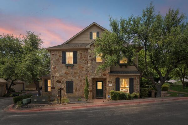 11400 W Parmer Ln #14, Cedar Park