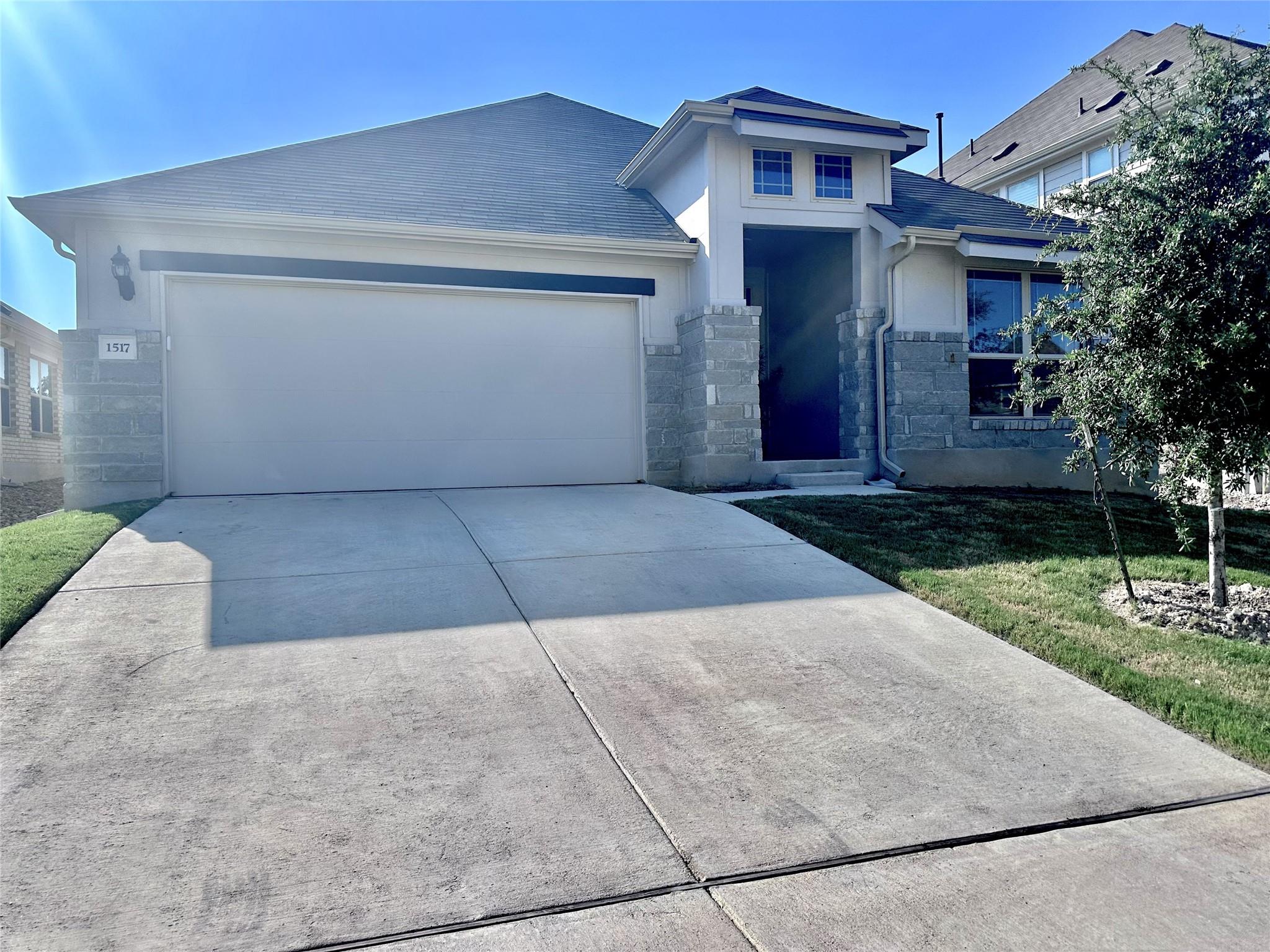 1517 Harrongton Way, Leander