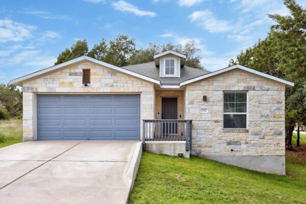 2612 American Dr, Lago Vista