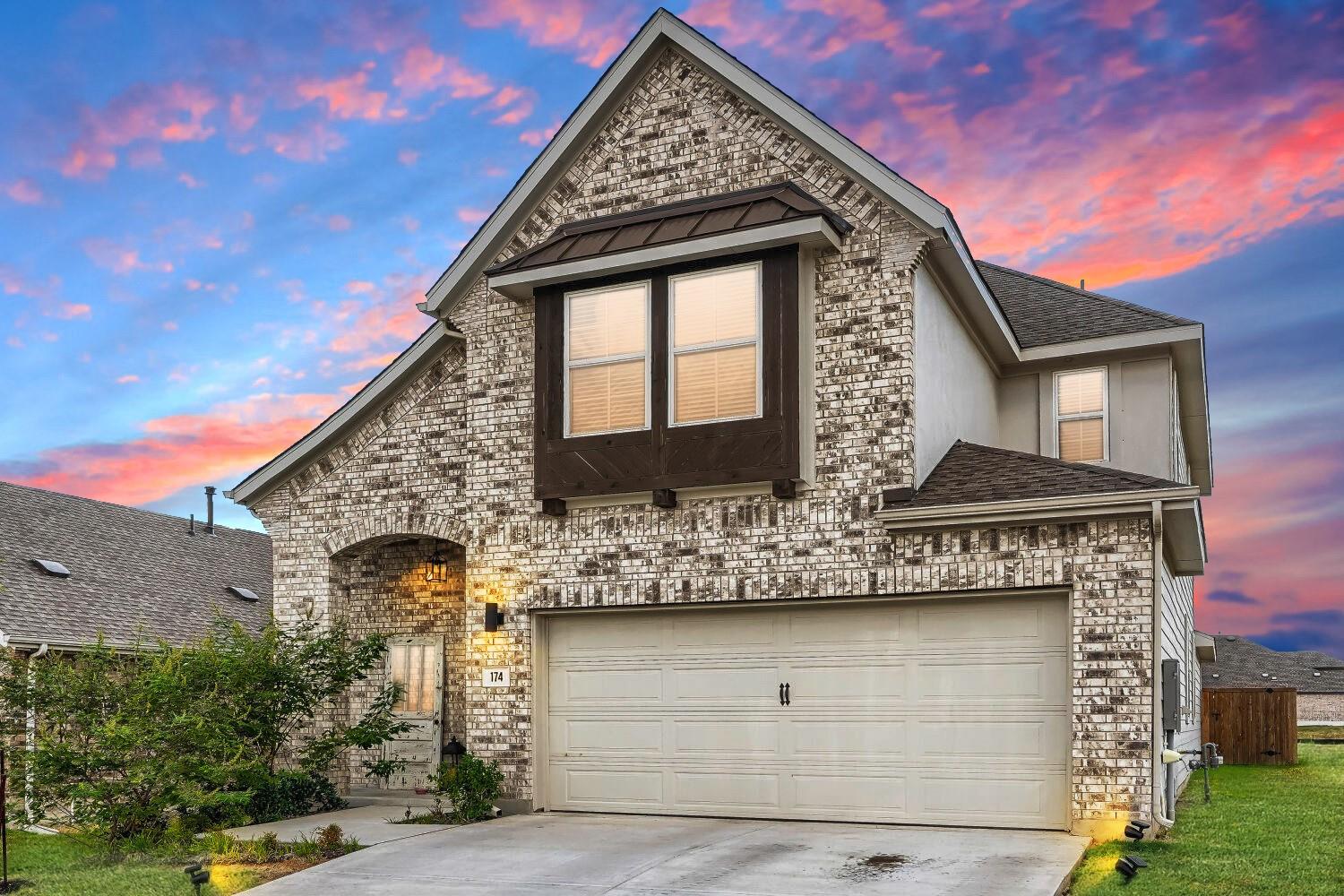 174 Shackleton Dr, Kyle, TX 78640