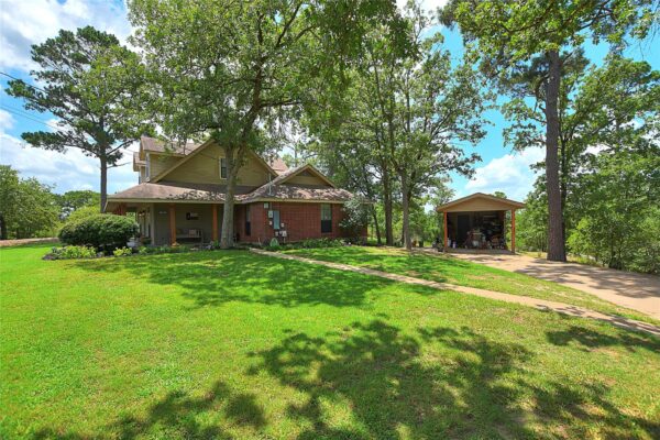 155 Pahalawe Ln, Bastrop