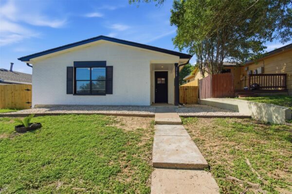5728 Pinon Vista Dr, Austin