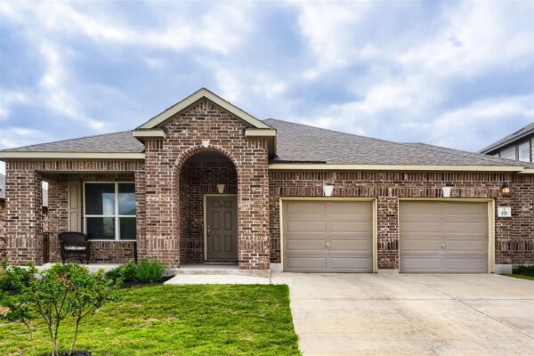 221 Auburn St, Kyle