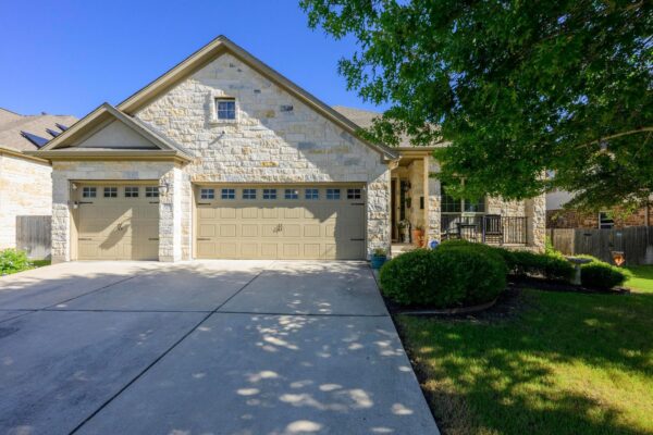 292 Swallowtail Dr, Austin