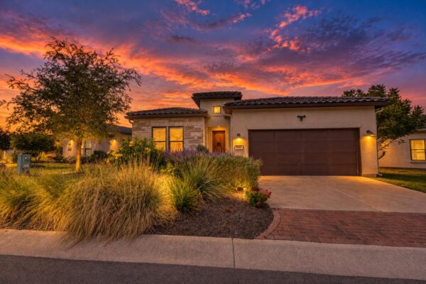110 Rivalto Dr, Horseshoe Bay