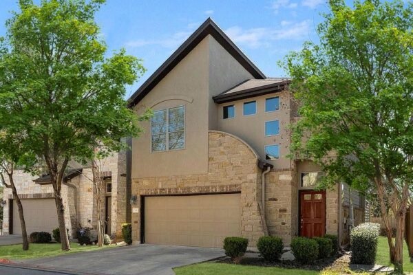 2001 Faro Dr #4, Austin