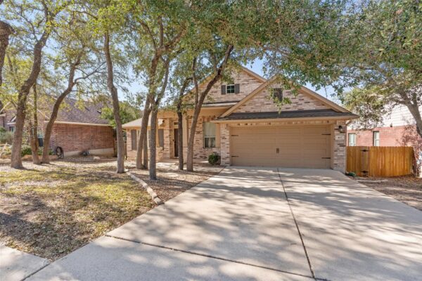 407 Red Hawk Dr, Leander