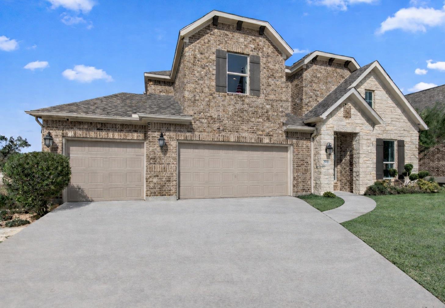 292 Milam Creek Dr, Kyle, TX 78640