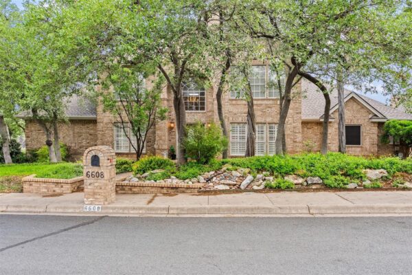 6608 Winterberry Dr, Austin