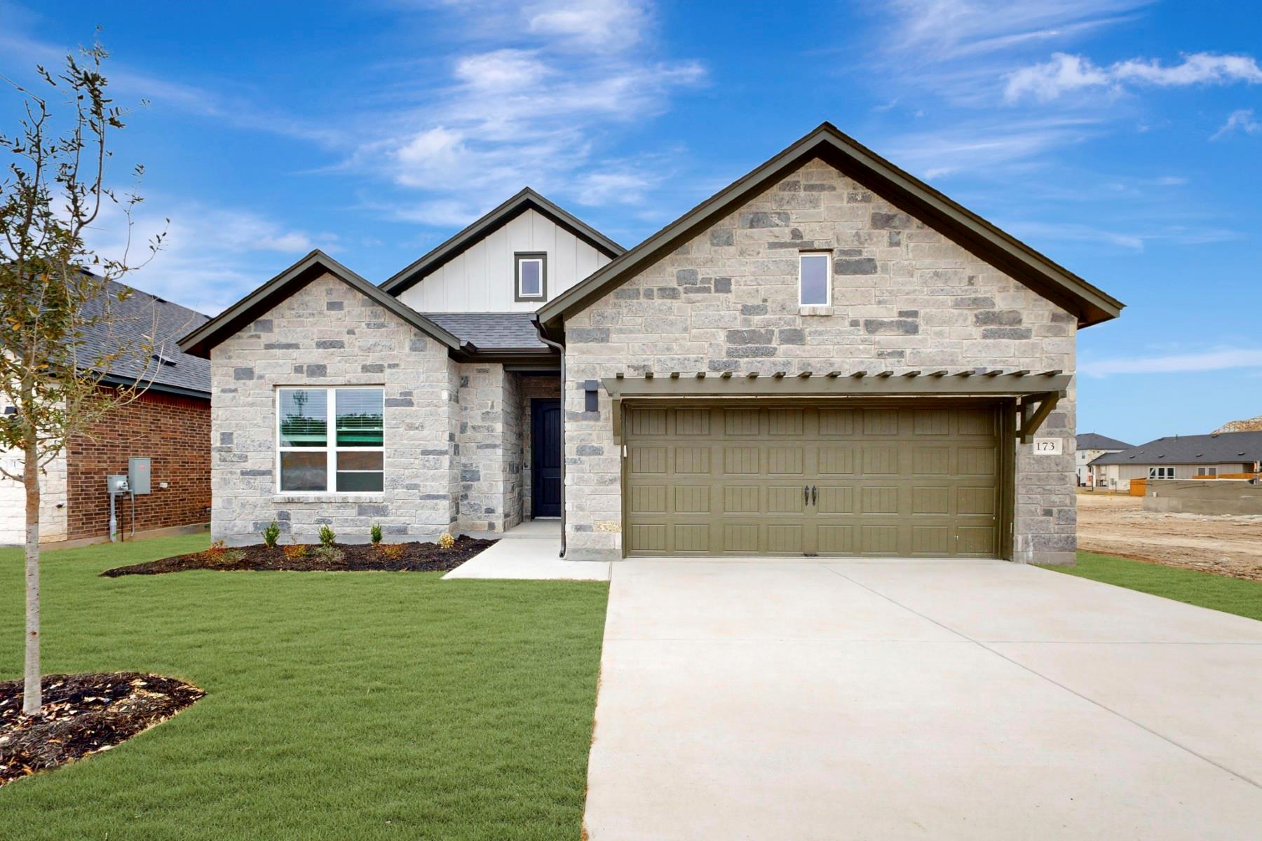 173 Bishop Wood Rd, Dripping Springs, TX 78620