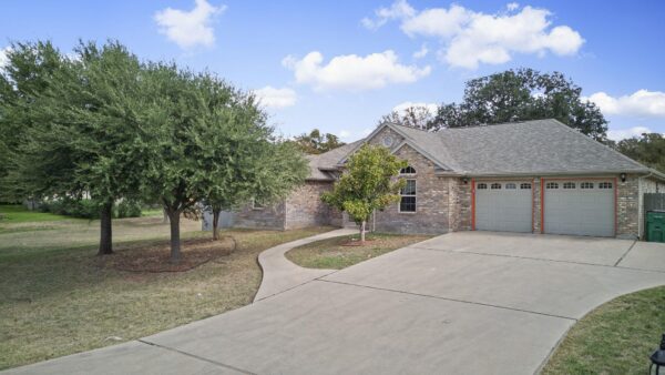 150 Chesterfield Dr, Kingsland