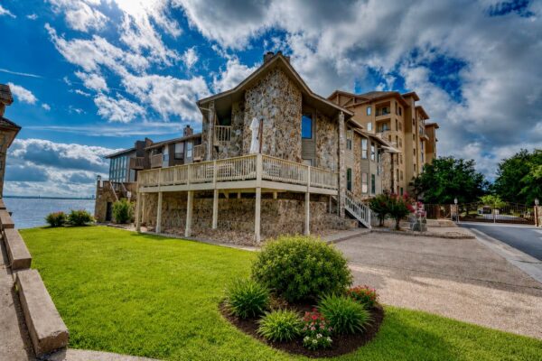 1101 The Cape Rd #2, Horseshoe Bay