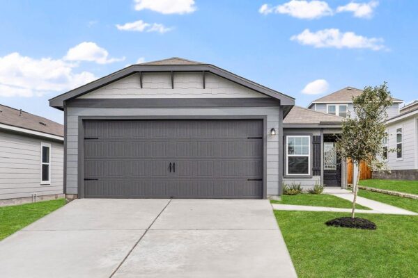 100 Captain Dooley Ln, Jarrell