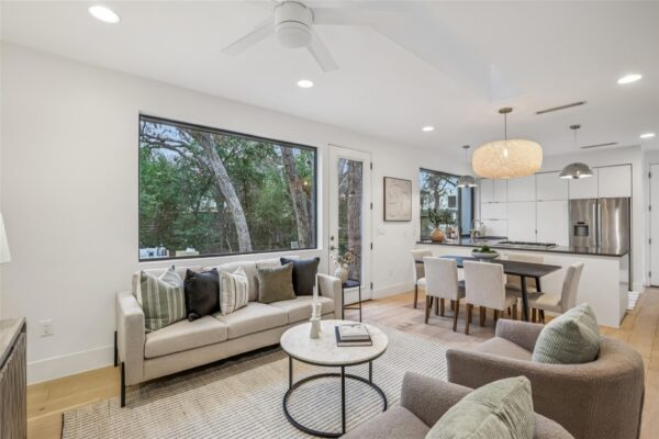 1114 Mariposa Dr #B, Austin