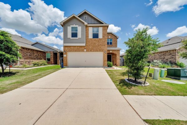 18920 Lady Bird Johnson St, Manor