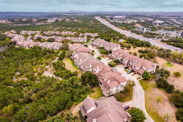 7800 Southwest Pkwy Pkwy #2020, Austin