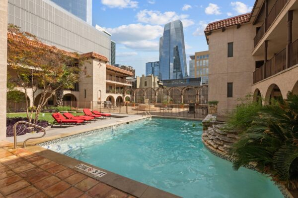 505 W 7th St #113, Austin