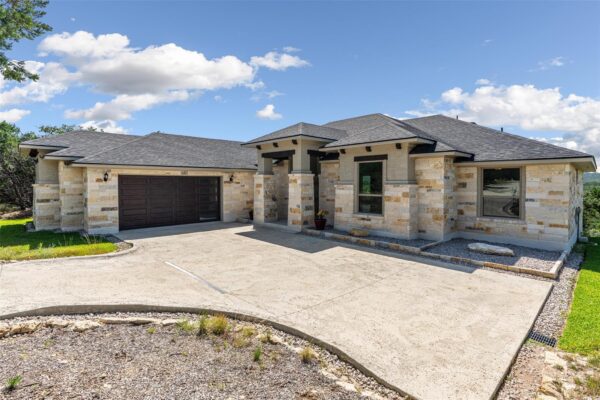 25012 Montana Creek Xing, Marble Falls