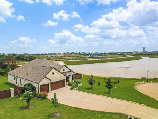340 Chisholm Trl, Bastrop