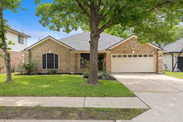 2422 Agarita Trl, Round Rock