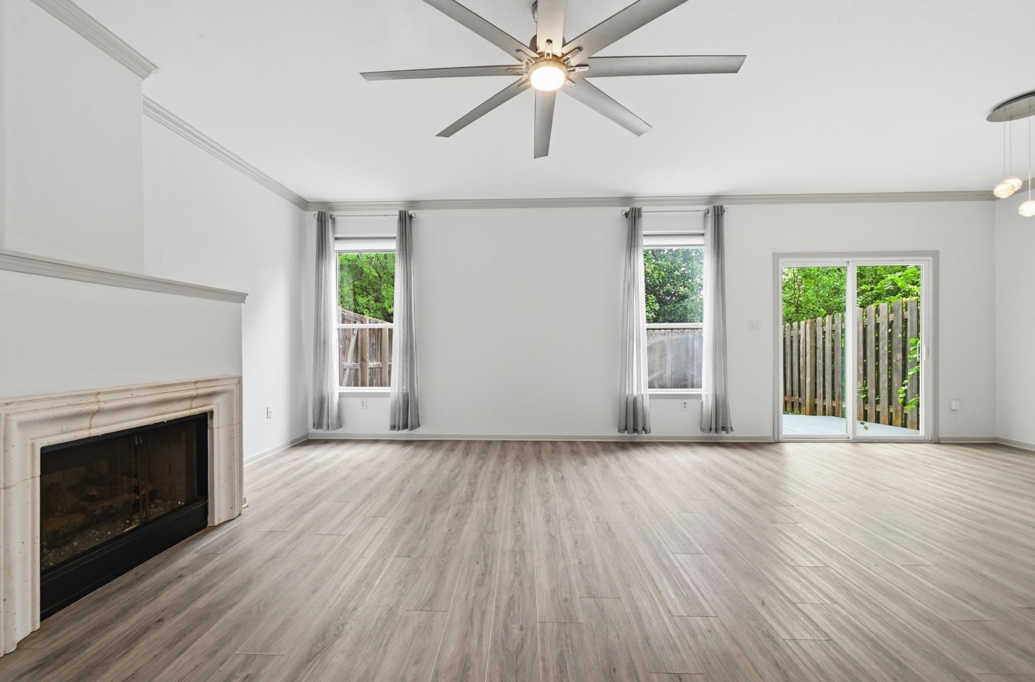 4620 W William Cannon Dr #12, Austin, TX 78749