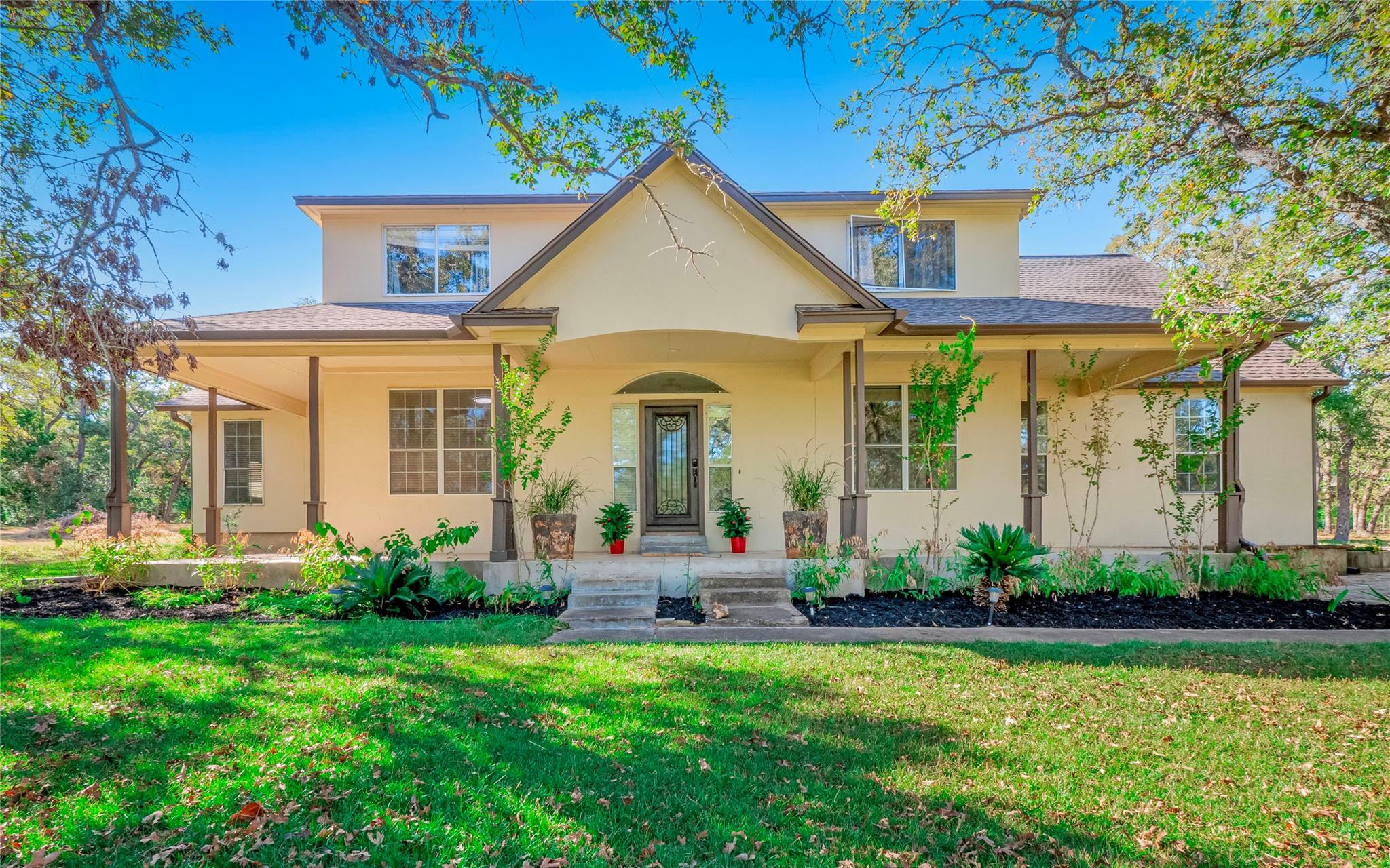 533 Arbors Cir, Elgin, TX 78621