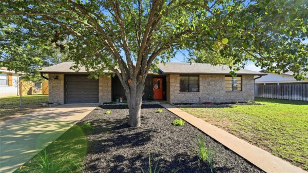 206 Glenmoor Dr, Fredericksburg