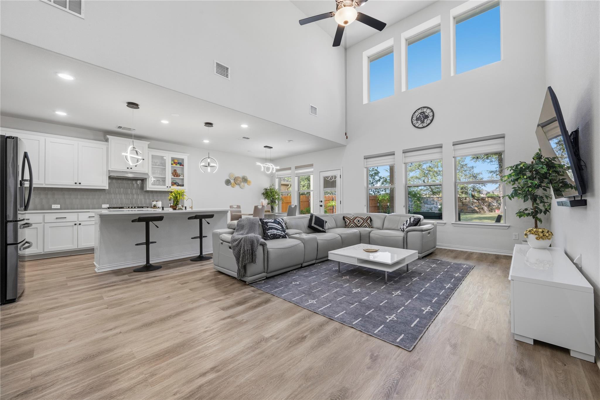 2328 Roaring River Trl, Leander, TX 78641