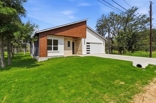 118 Puu Waa Waa Ln, Bastrop