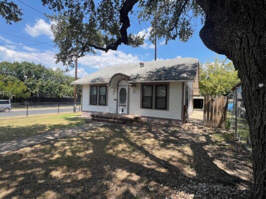 916 W Live Oak St W, Austin