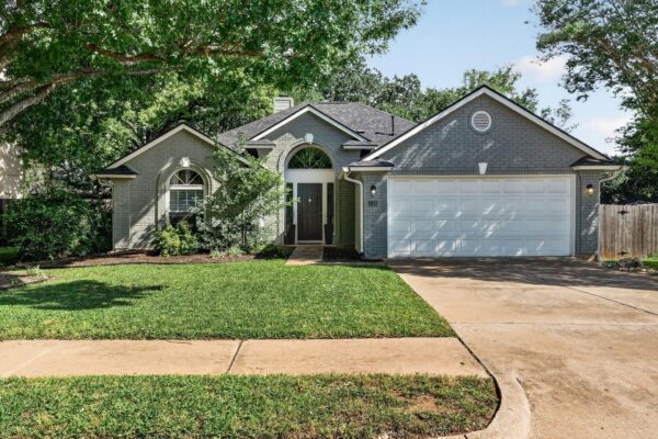 1811 Old Mill Rd, Cedar Park