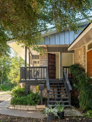 1712 McCoy Pl, Georgetown