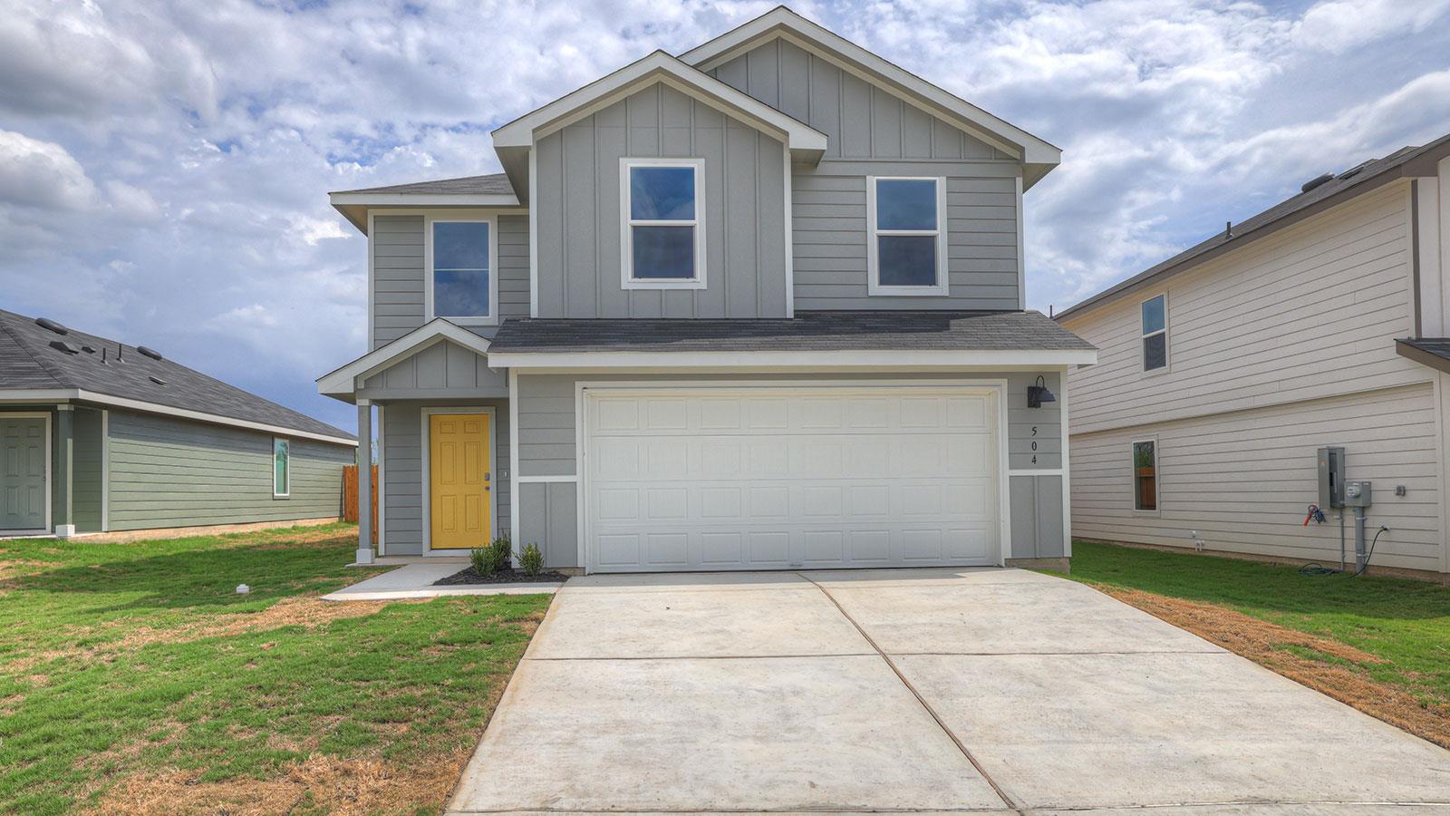 504 WILD GOOSE Dr, Luling, TX 78648