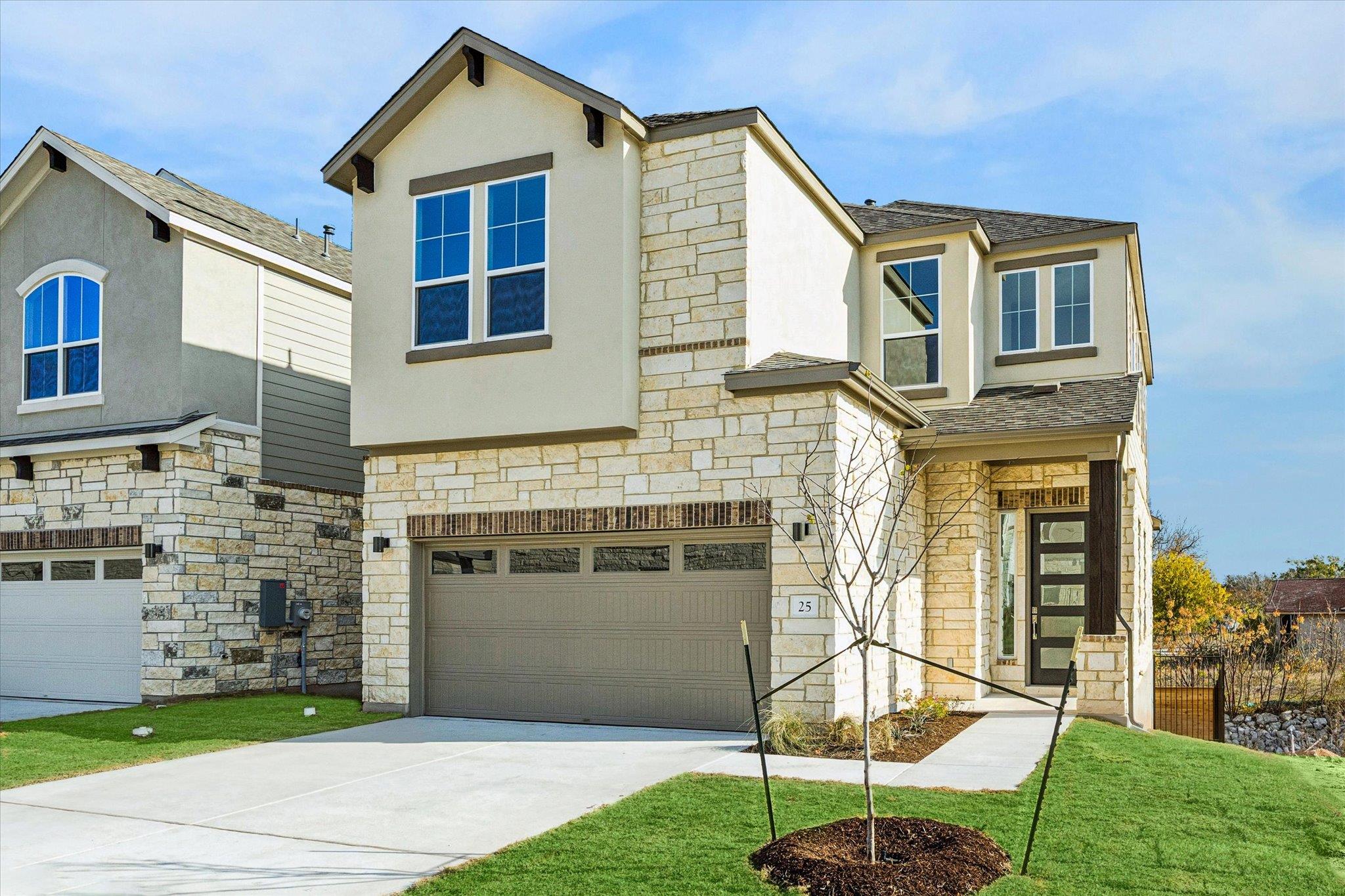 1531 N Red Bud Ln #25, Round Rock
