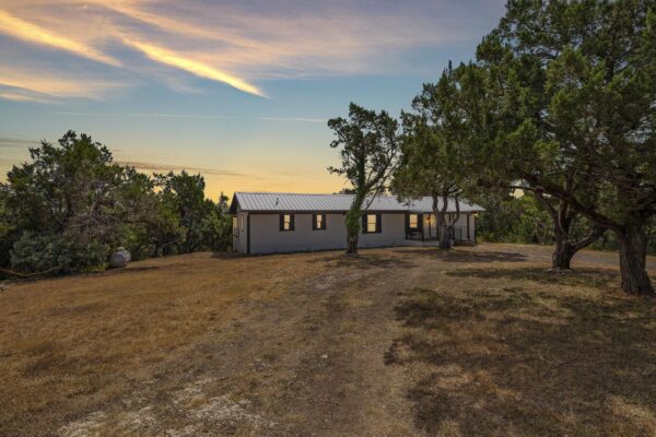 14504 Rock Cliff Dr, Leander