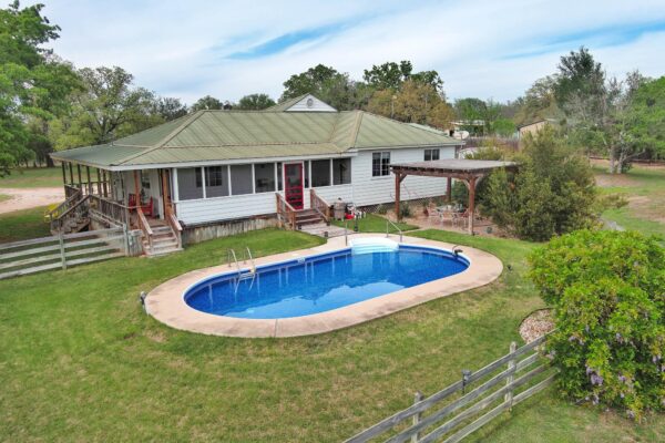 358 Lower Red Rock Rd, Bastrop