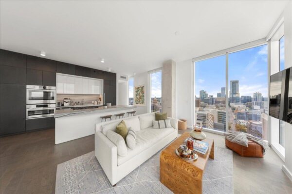 313 W 17th St #2405, Austin