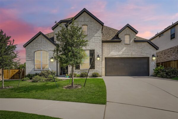 320 Autumn Oak Way, Georgetown
