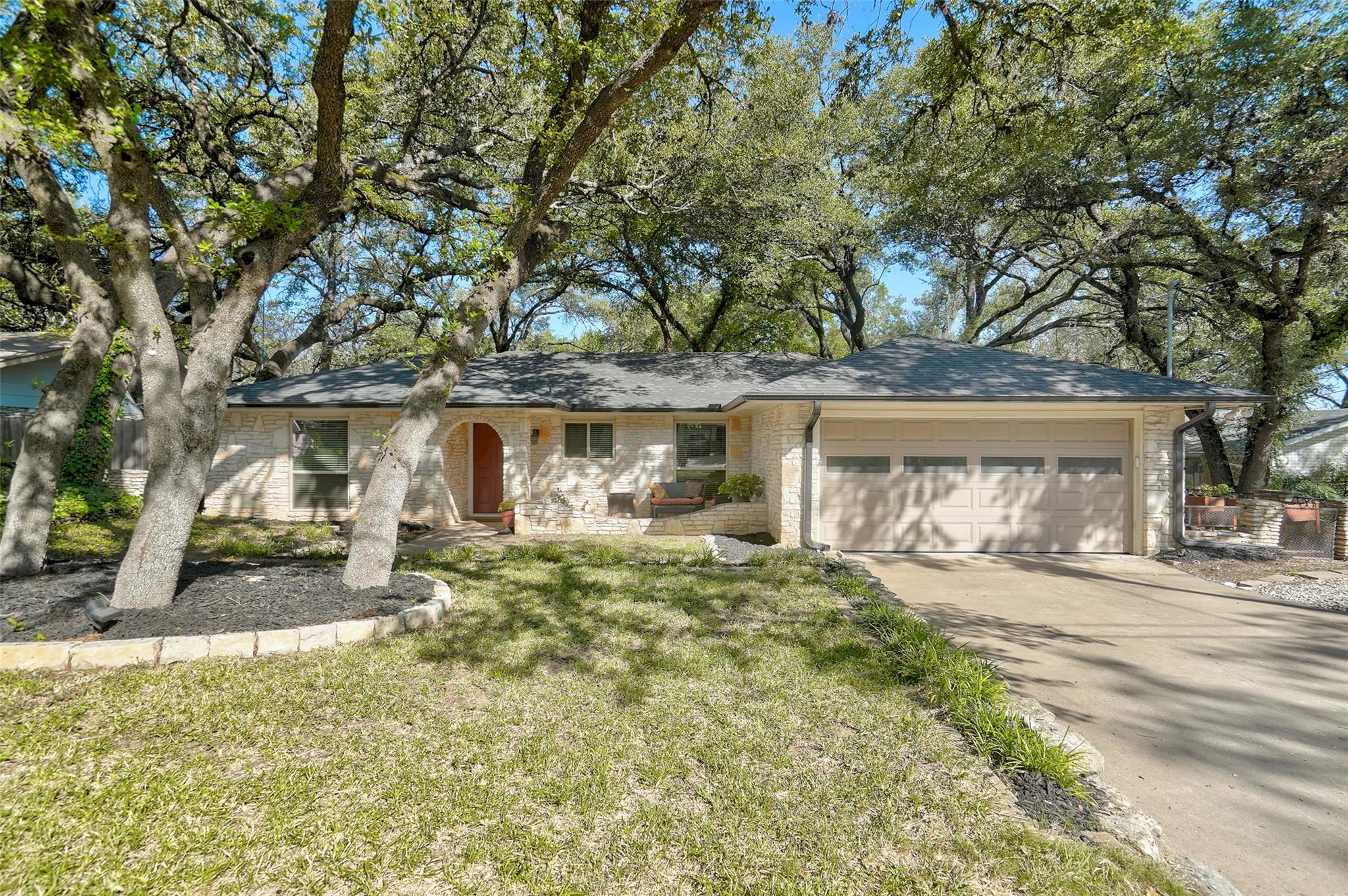 1105 N Riviera Cir, Cedar Park