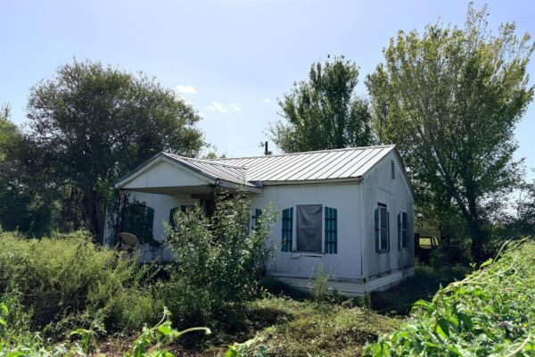 113 Krchnak Rd, La Grange
