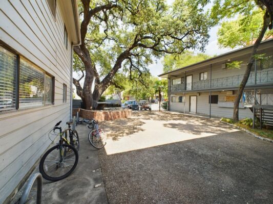 803 W 28th St #202, Austin
