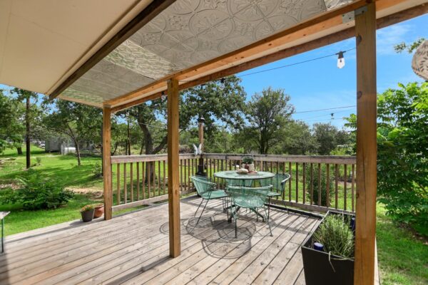 607 Driftwood Ln, Cottonwood Shores