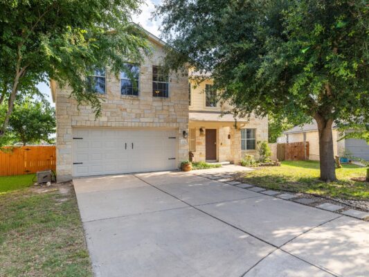 235 Herrera Trl, Hutto