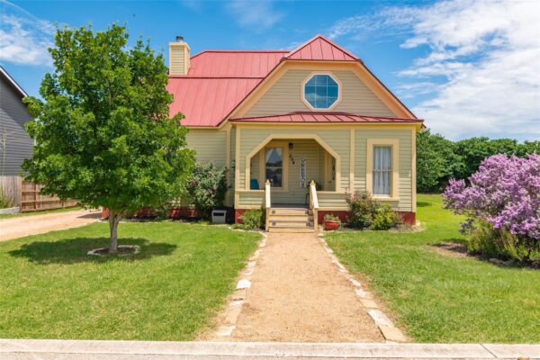 204 Prim Rose St, Blanco